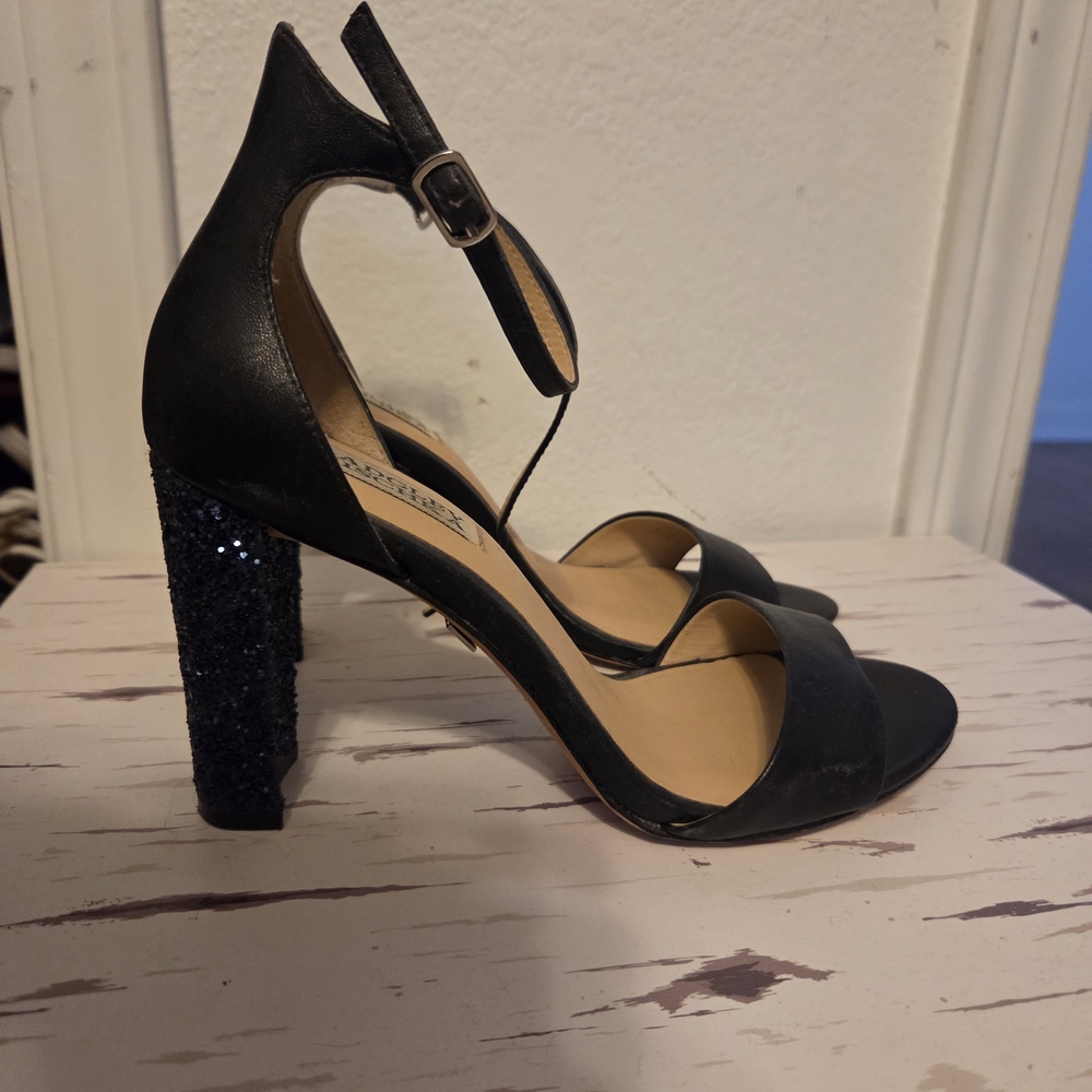 Badgley Mischka Black Heels with Glitter Block Heel